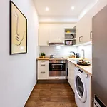 Days - Practical And Fully Equipped Near National Museum