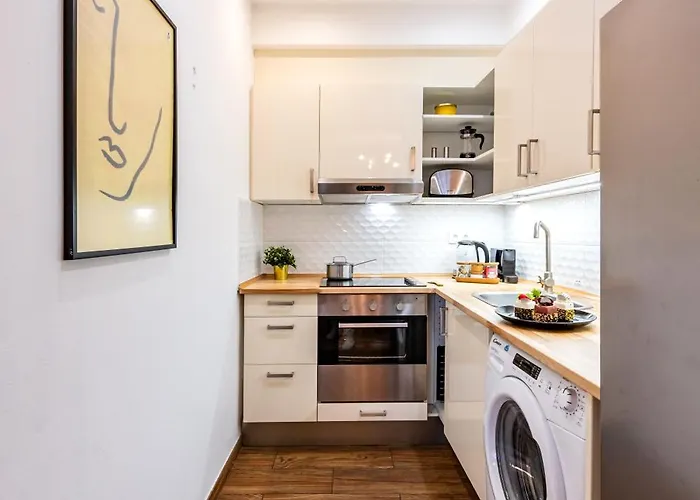 Days - Practical And Fully Equipped Near National Museum